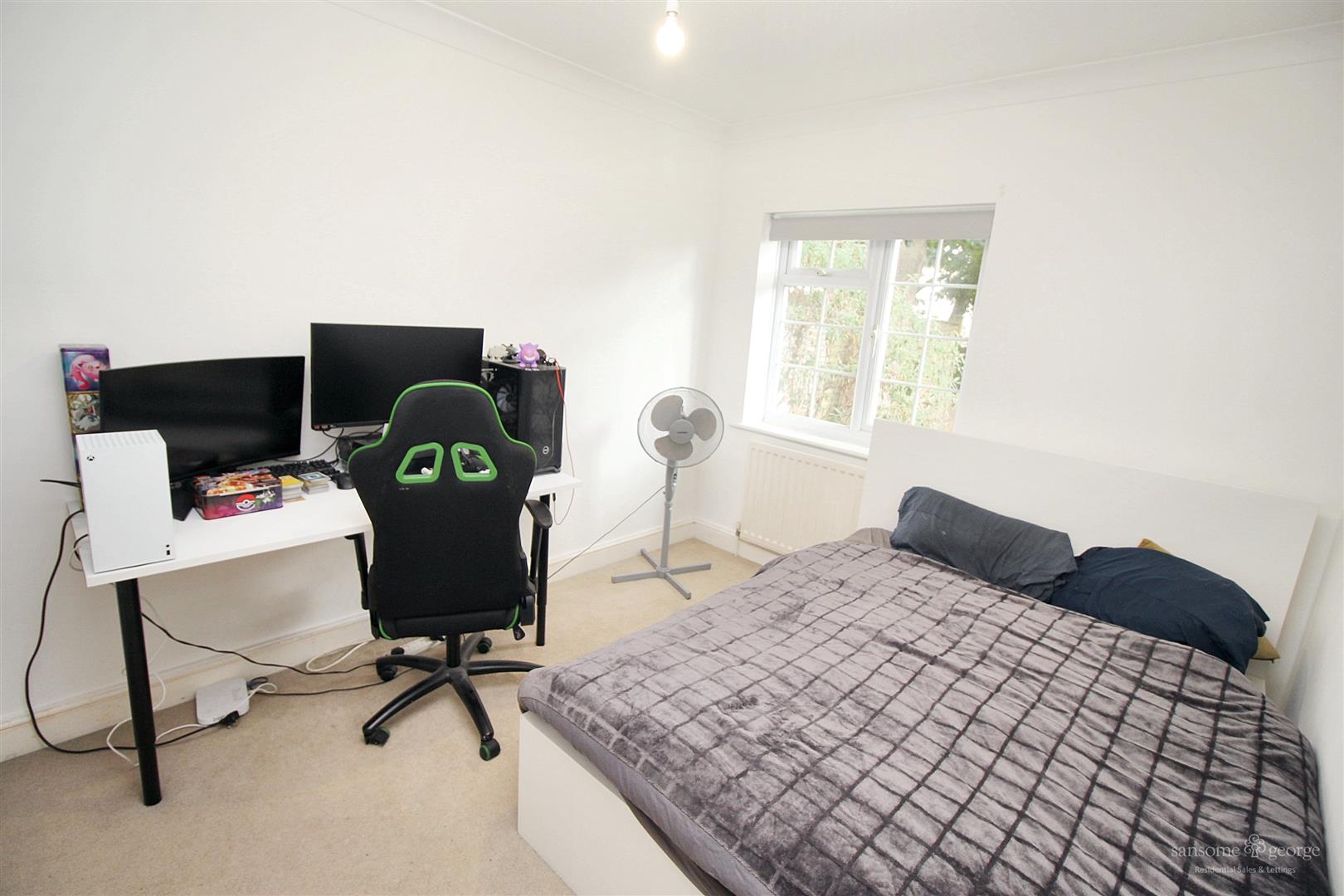 Lower Elmstone Drive, Tilehurst, Reading